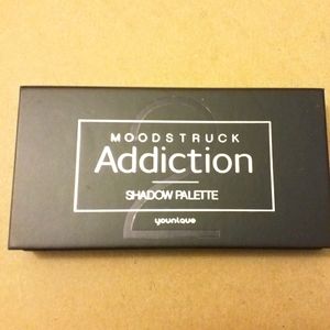 Younique Moodstruck Addiction Shadow Palette #2